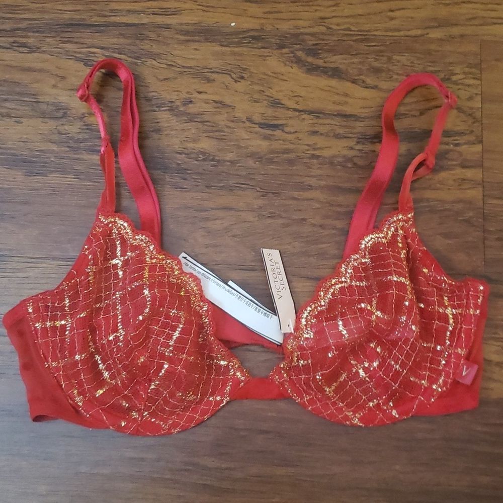 NWT Victoria's Secret Red Lacey Gold Flecks Holiday Unlined Demi Bra Size 32B